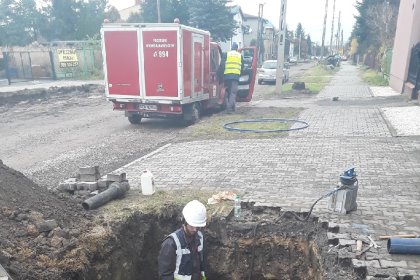 Prace modernizacyjne sieci wodociągowej przy ul. Rolniczej oraz budowa wodociągu w ul. Wojska Polskiego